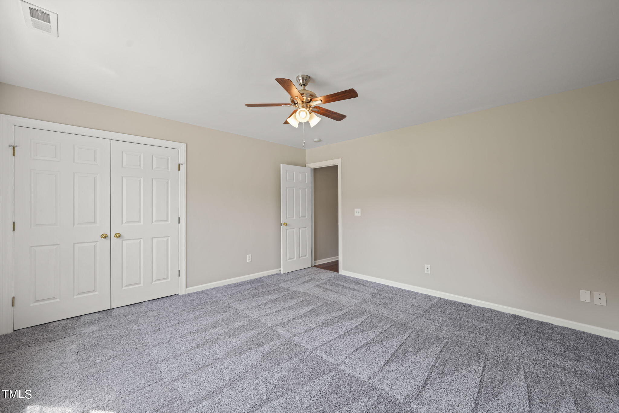 1704 Old Carriage Court