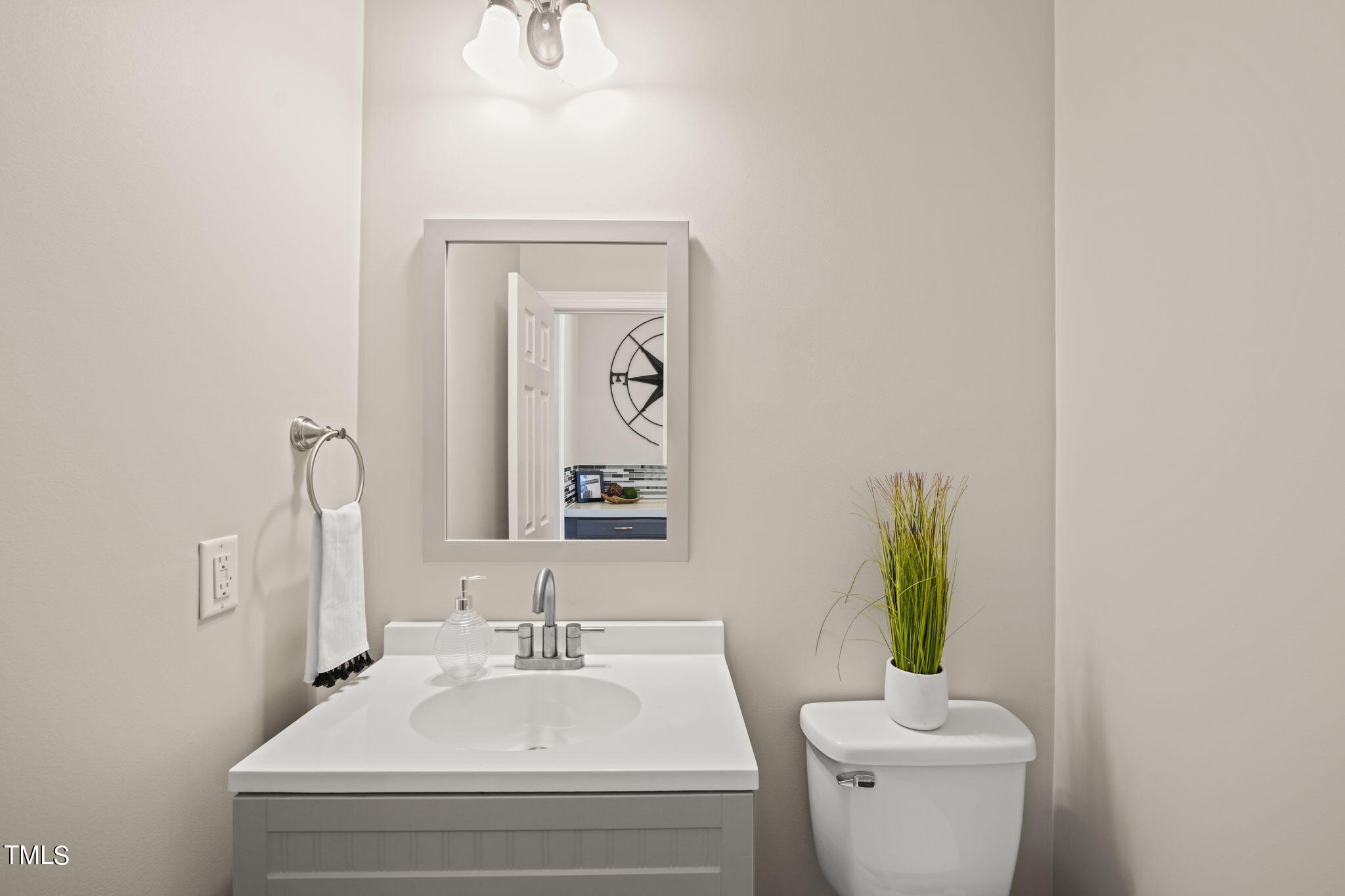 1704 Old Carriage Court