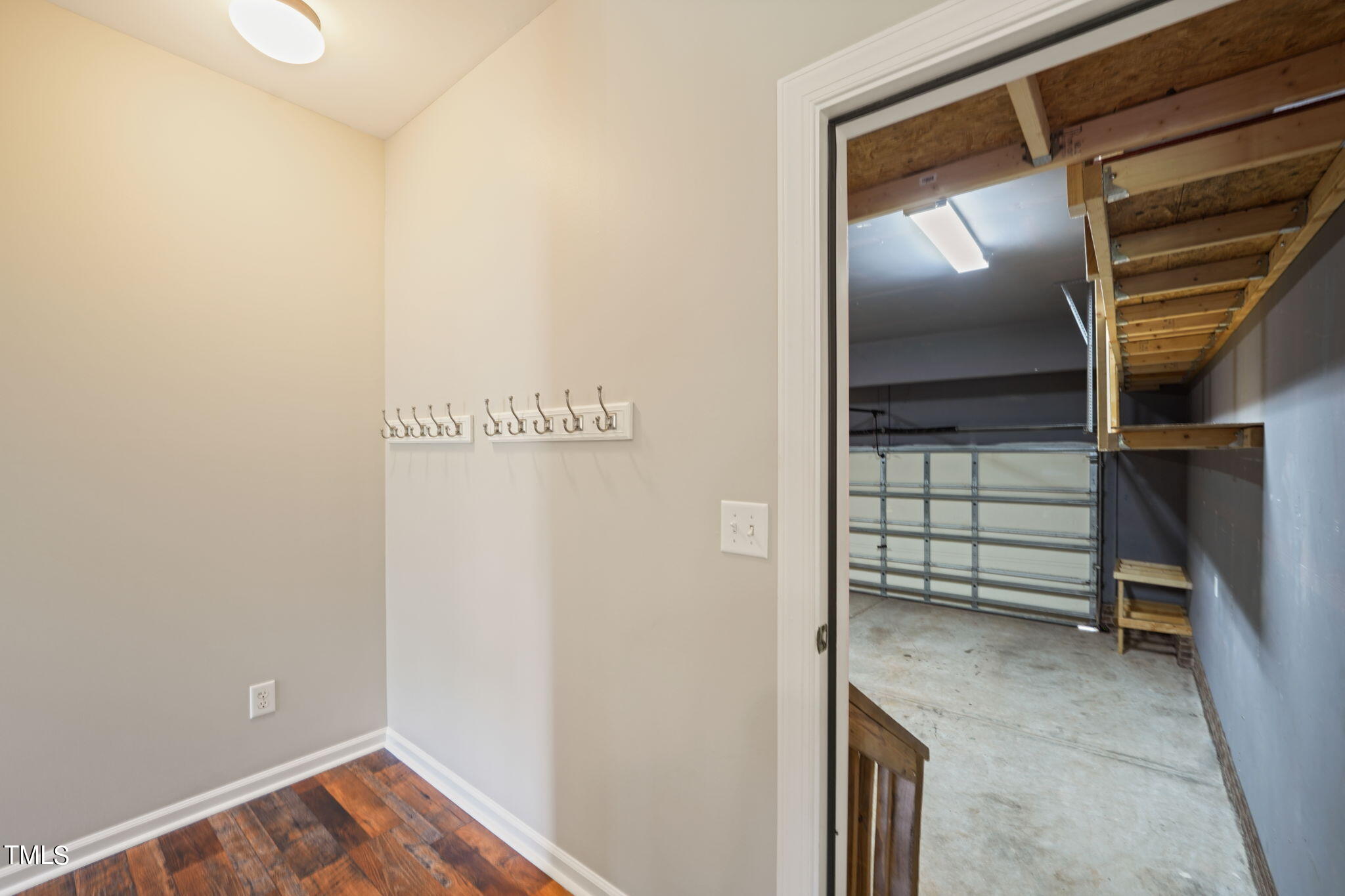 1704 Old Carriage Court