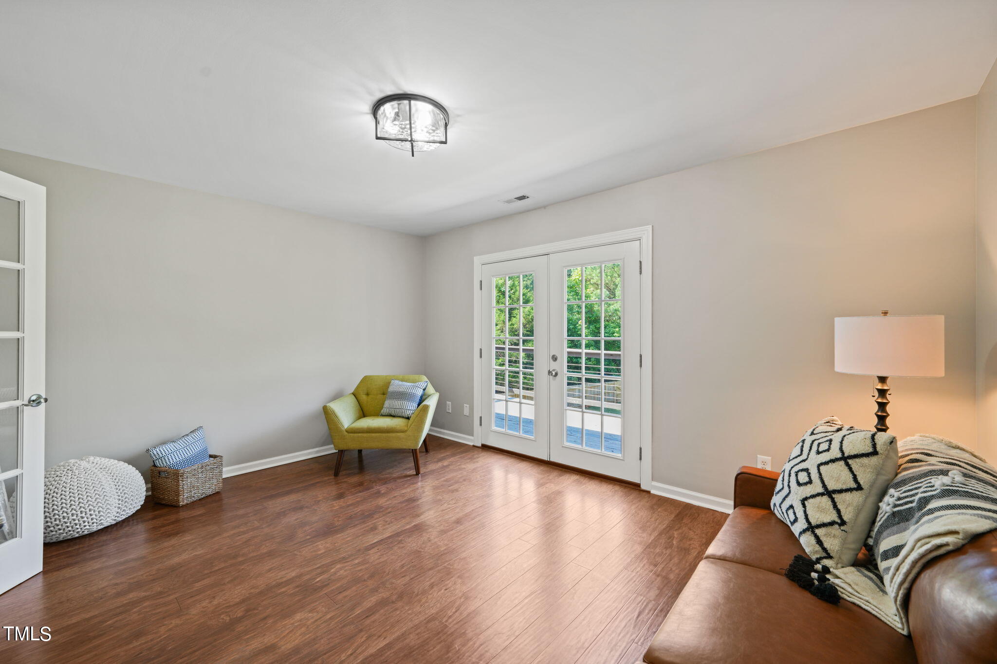 1704 Old Carriage Court