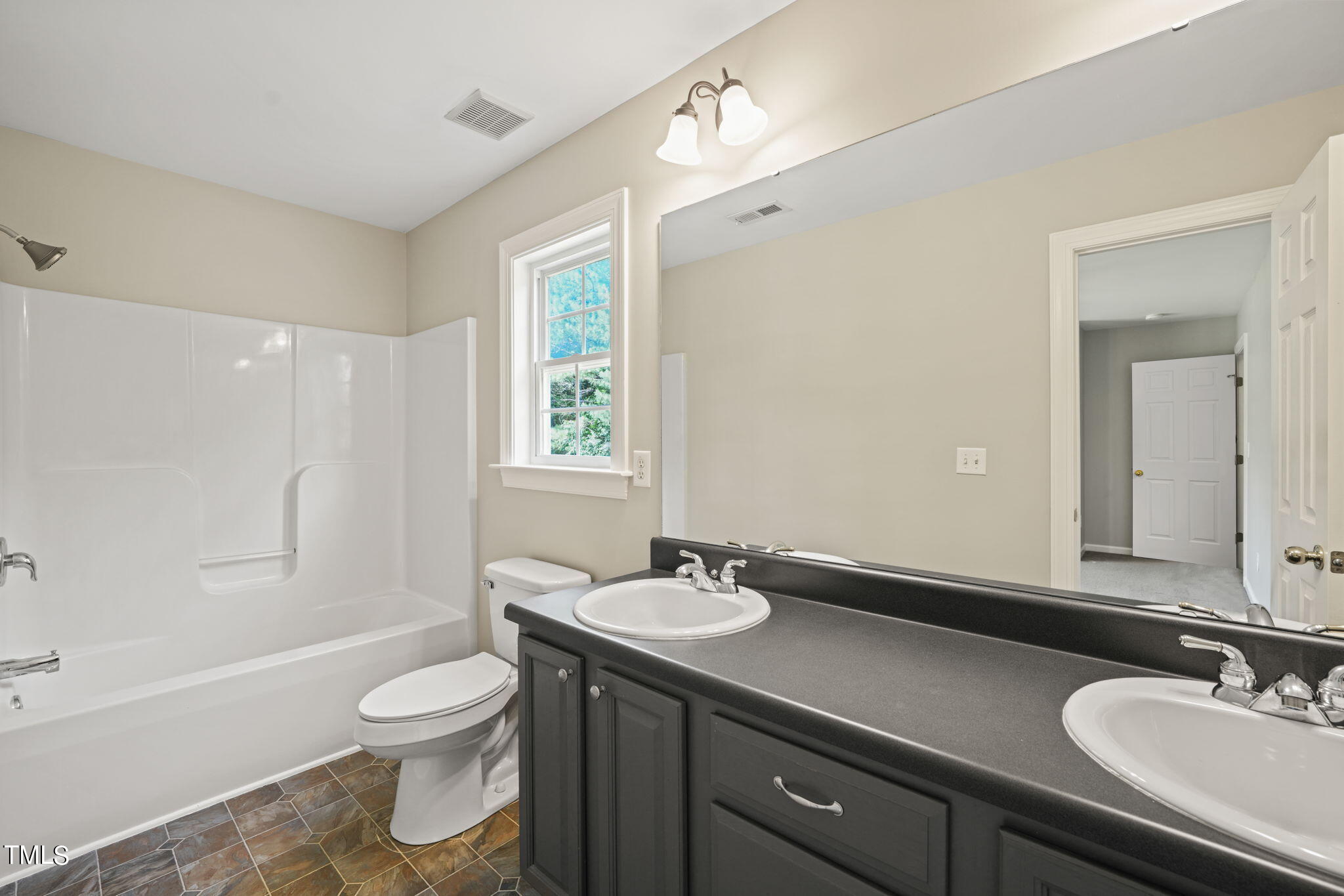 1704 Old Carriage Court