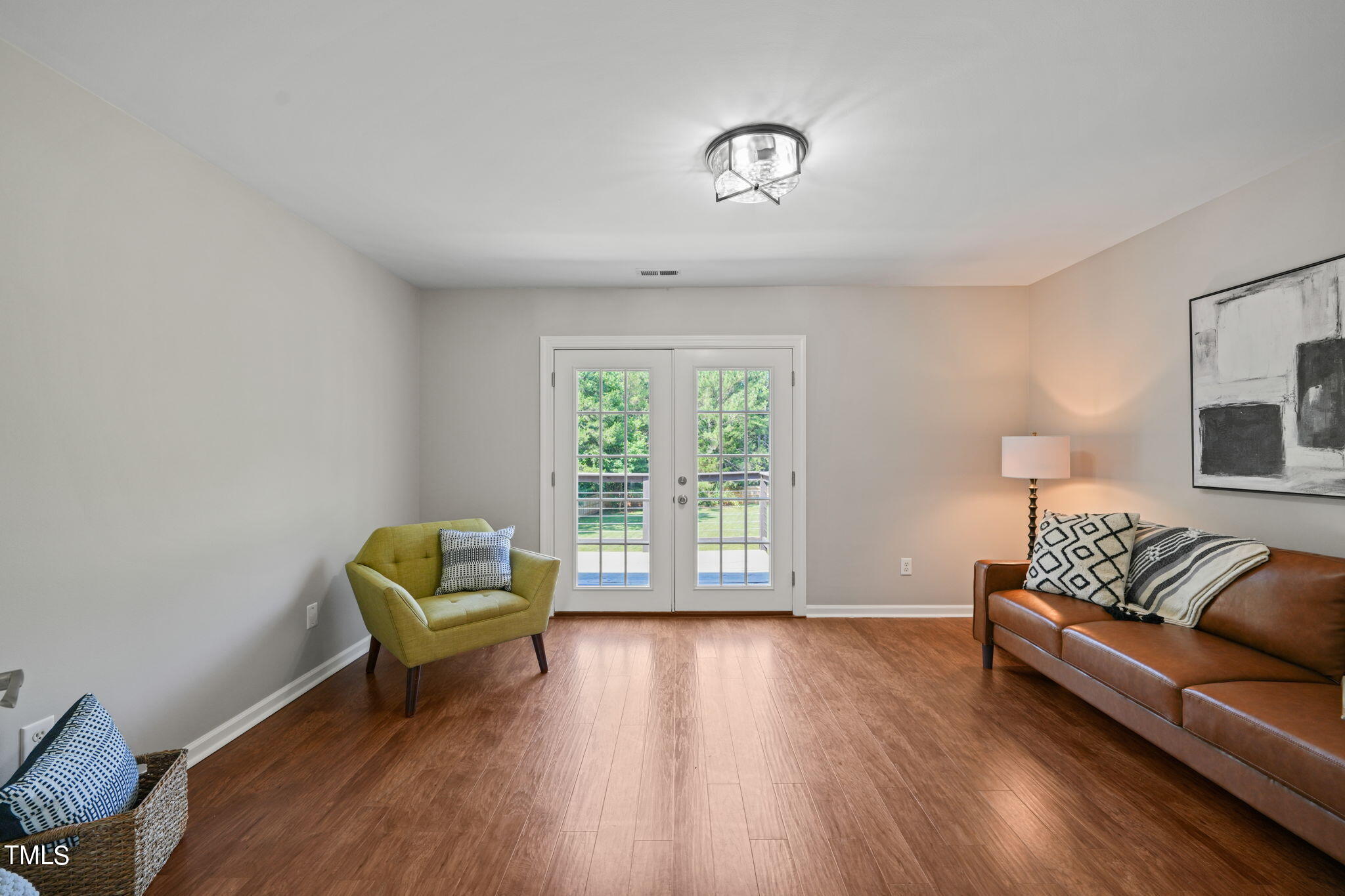 1704 Old Carriage Court