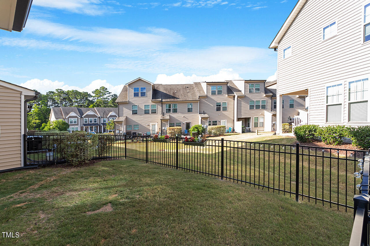 1004 Midtowne Way