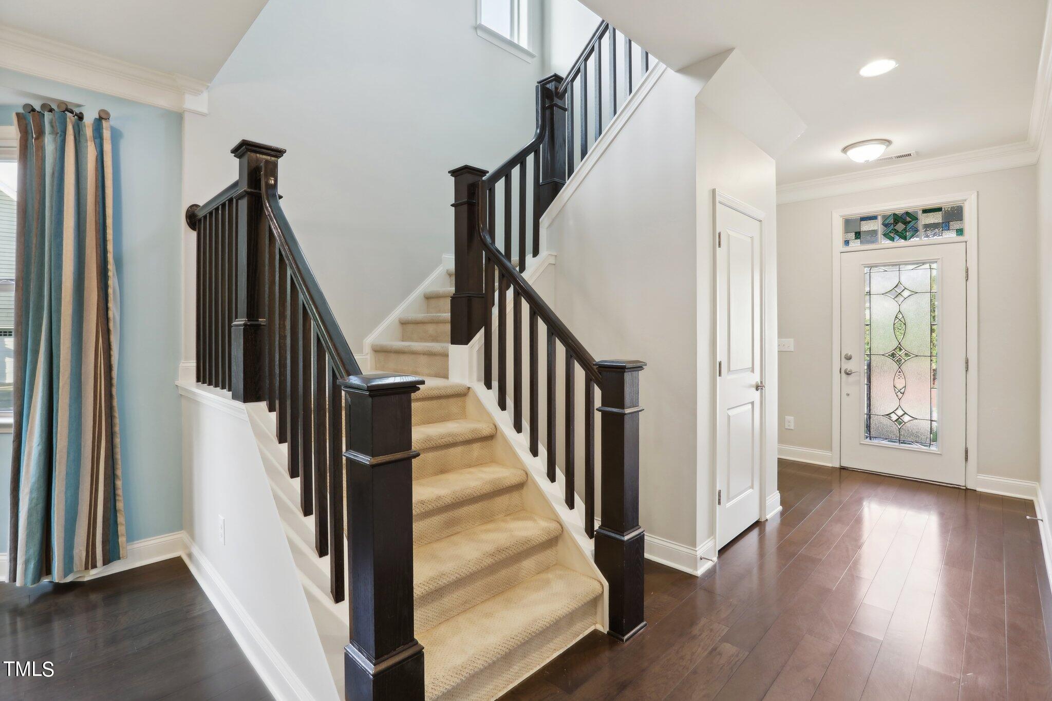 517 Plainview Avenue