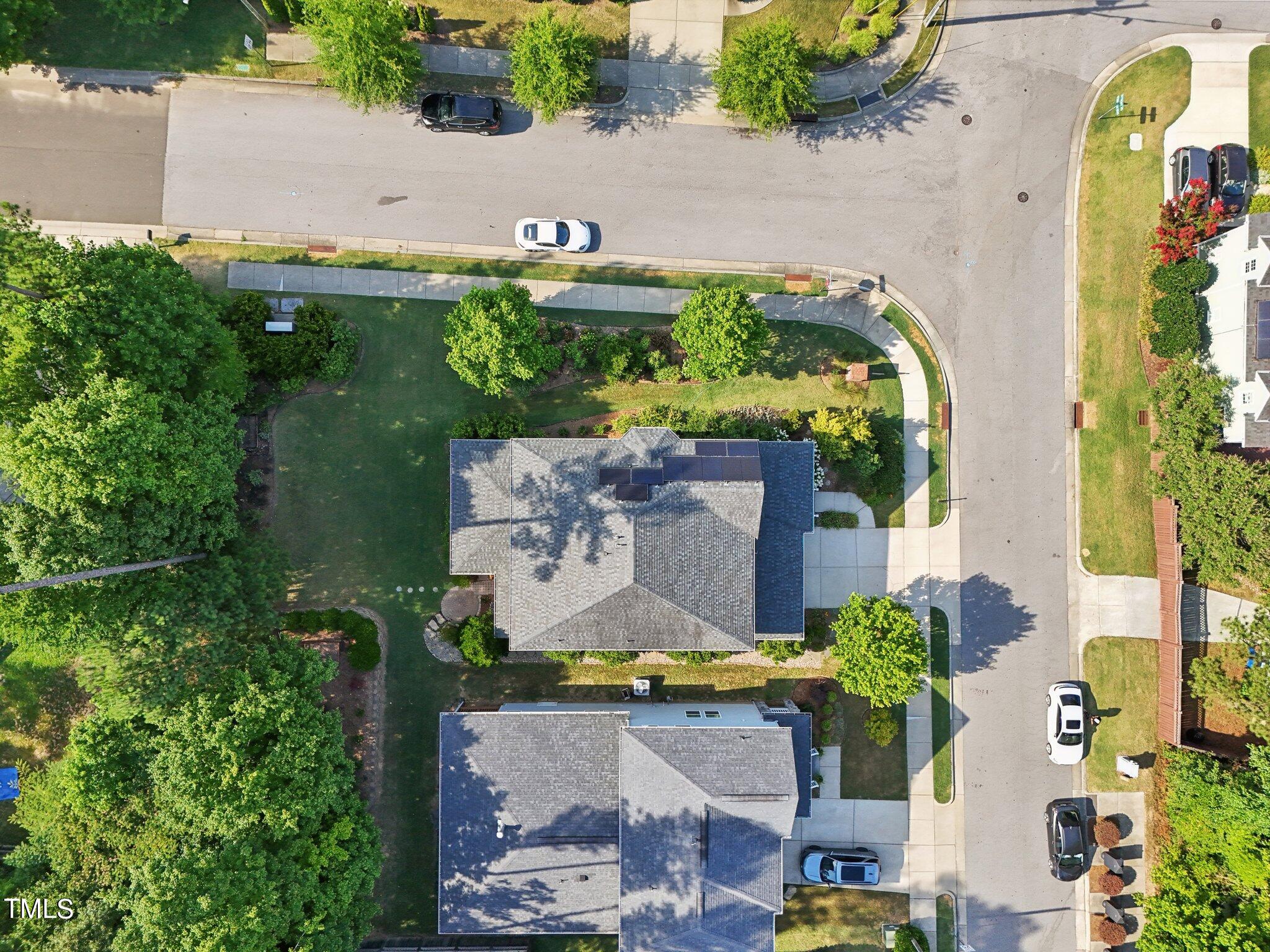 517 Plainview Avenue