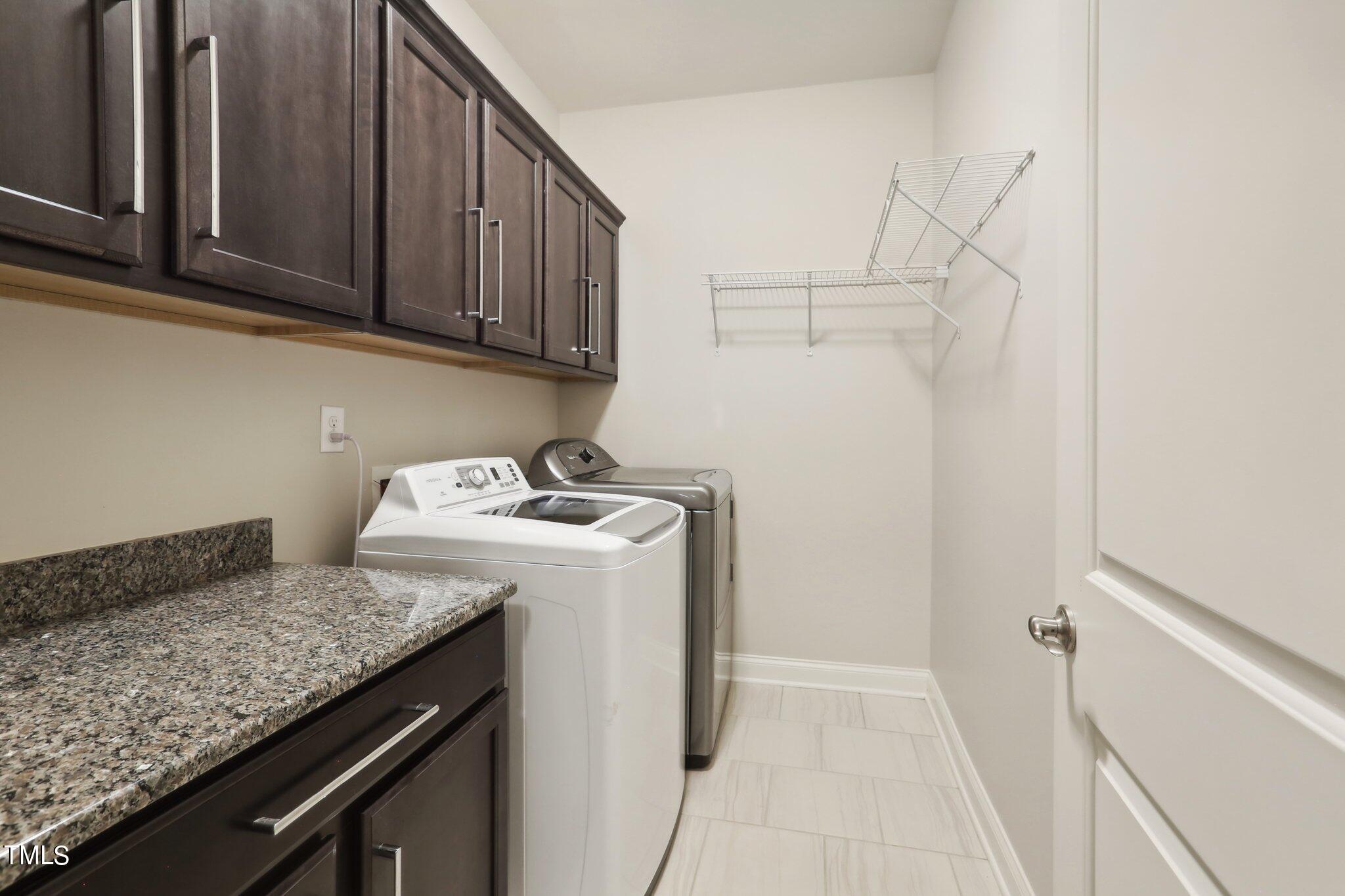 517 Plainview Avenue