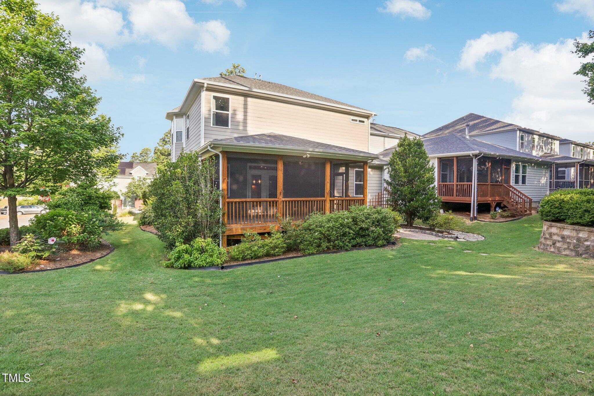 517 Plainview Avenue