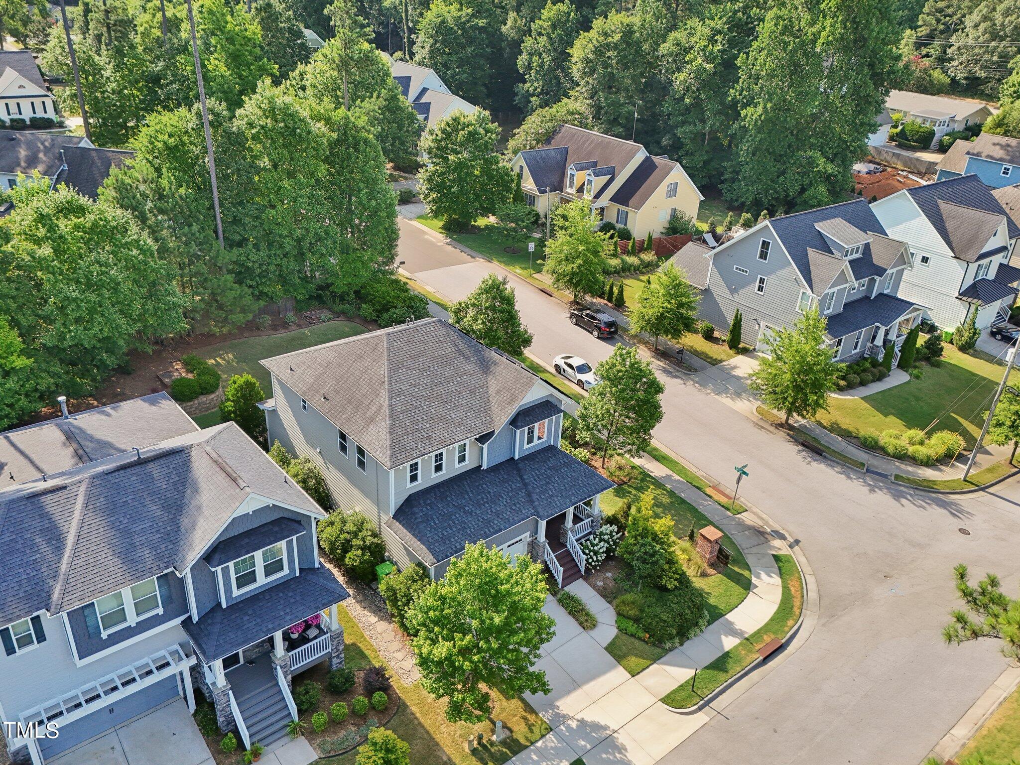 517 Plainview Avenue