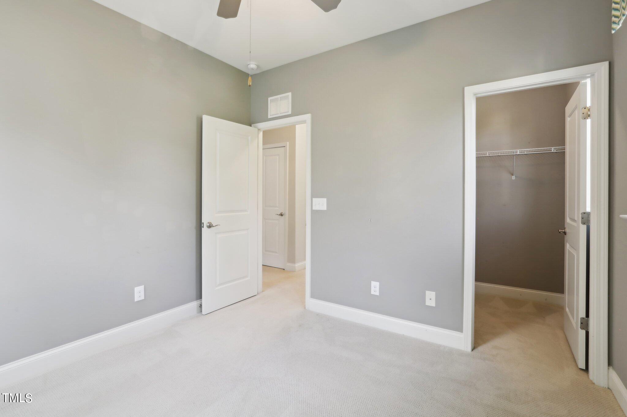 517 Plainview Avenue