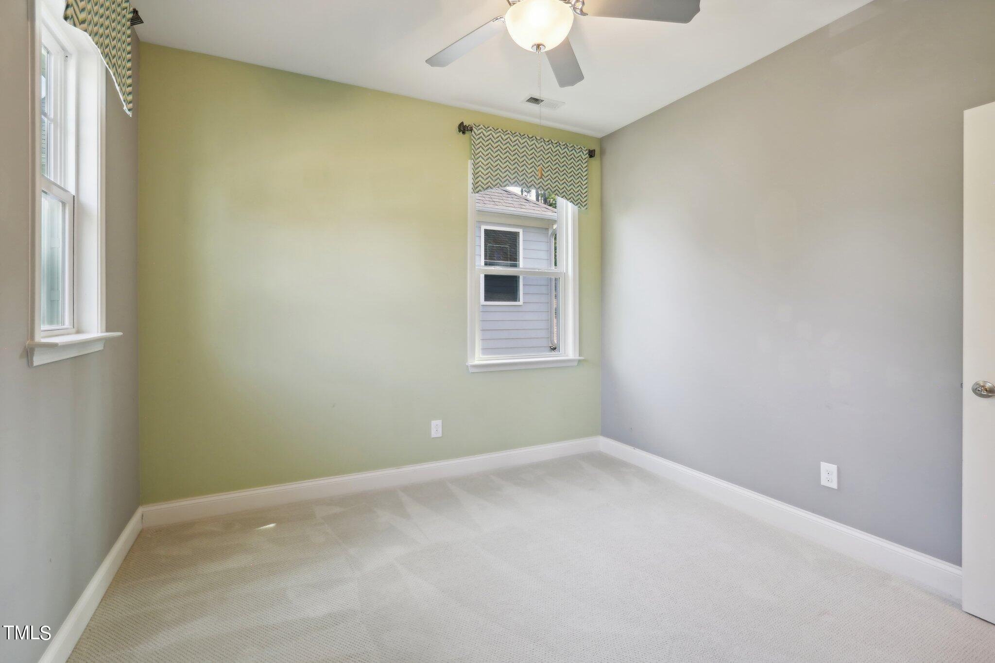 517 Plainview Avenue