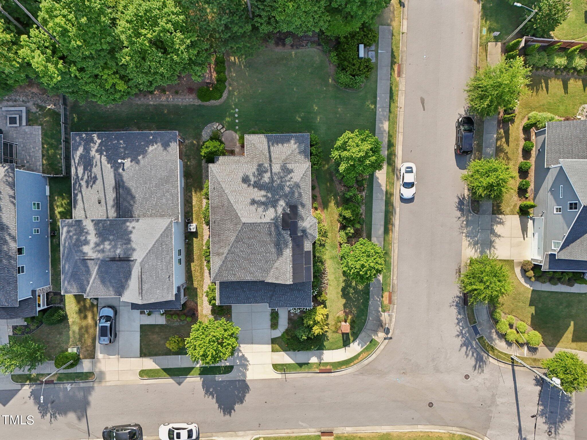 517 Plainview Avenue