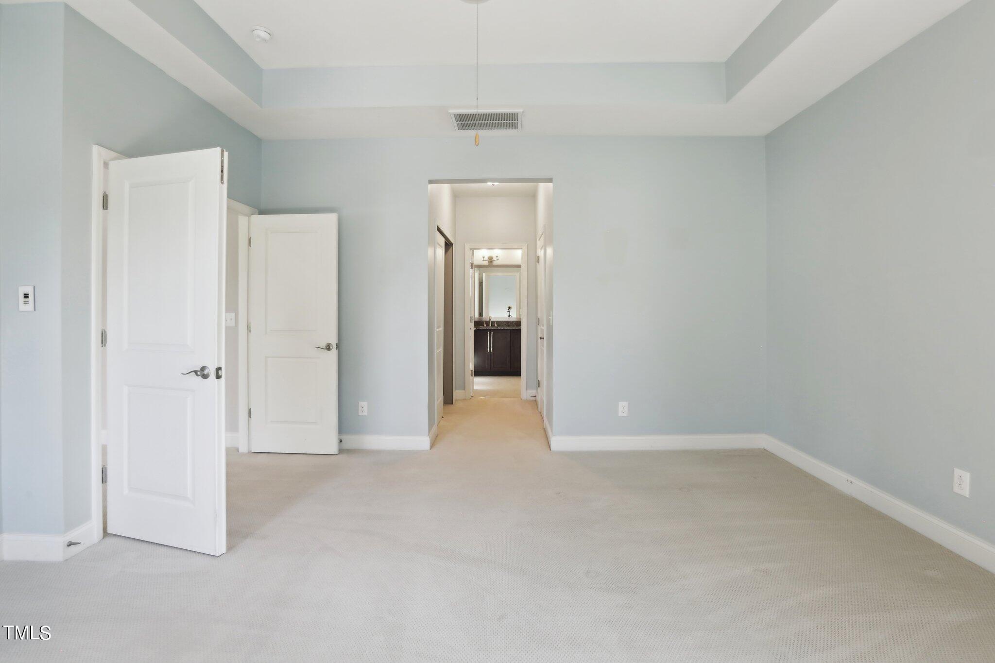 517 Plainview Avenue