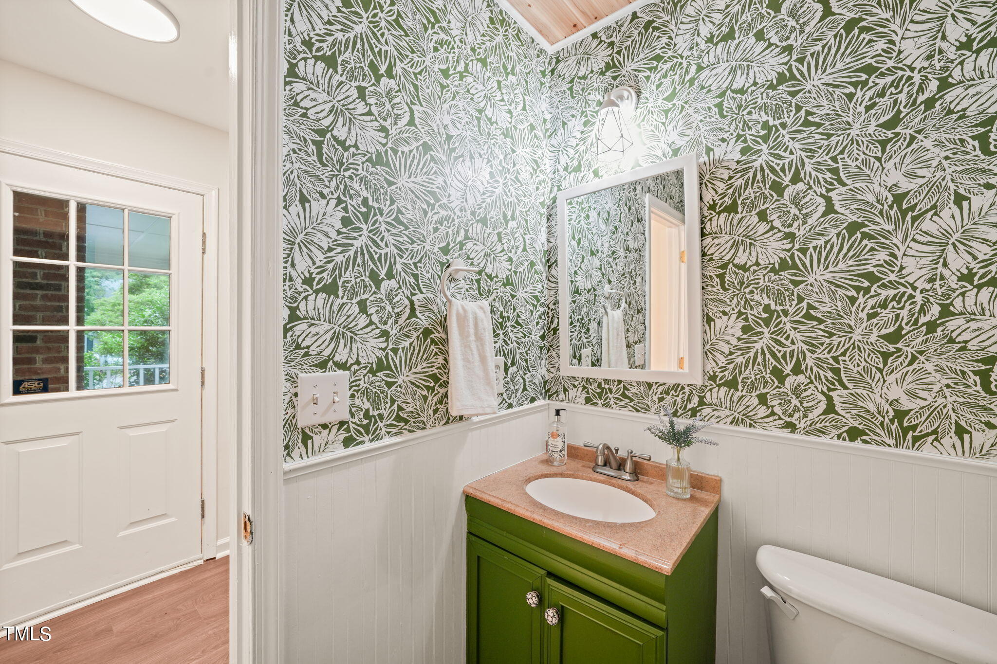 3211 Lassiter Street