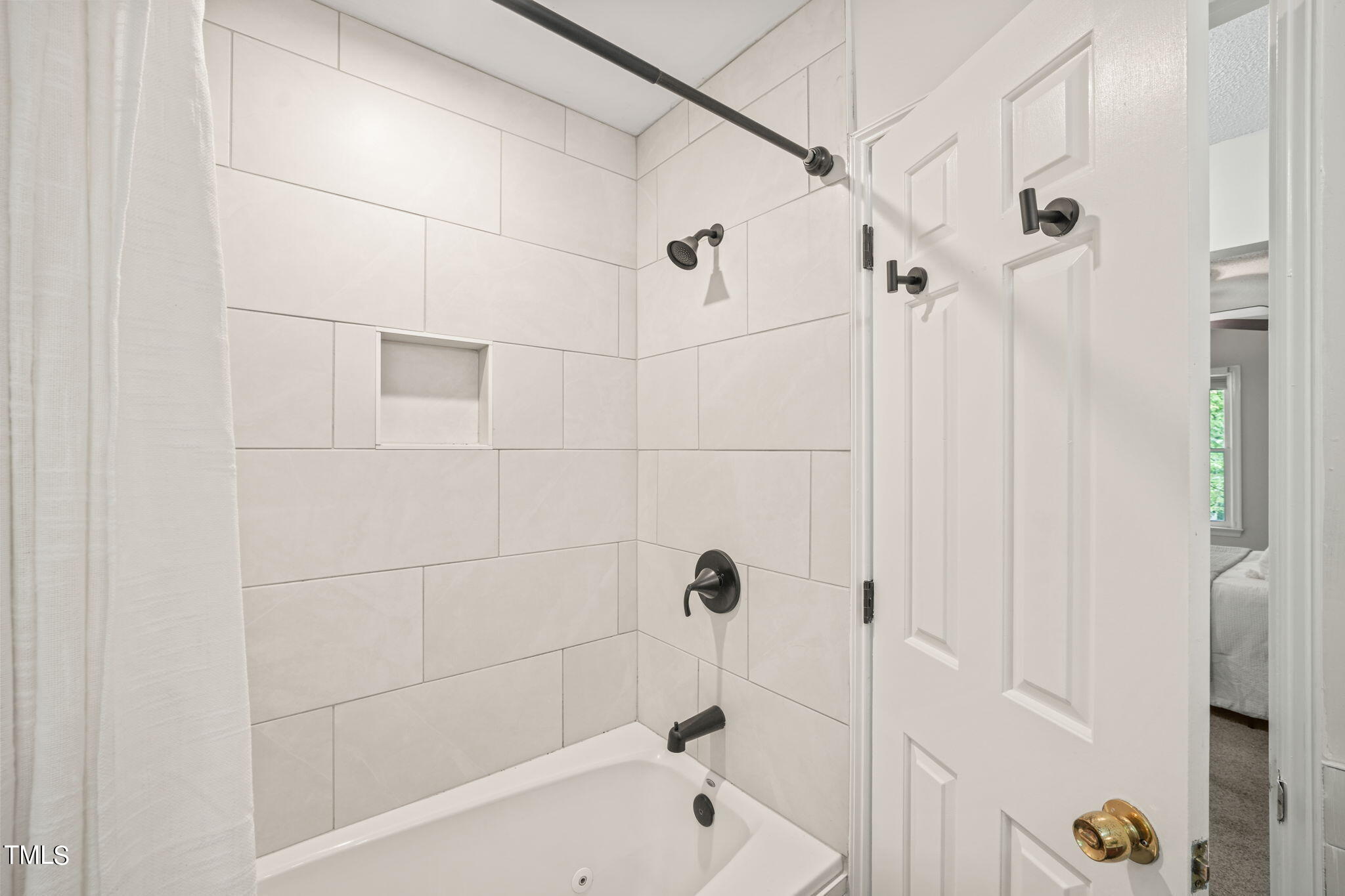 3211 Lassiter Street