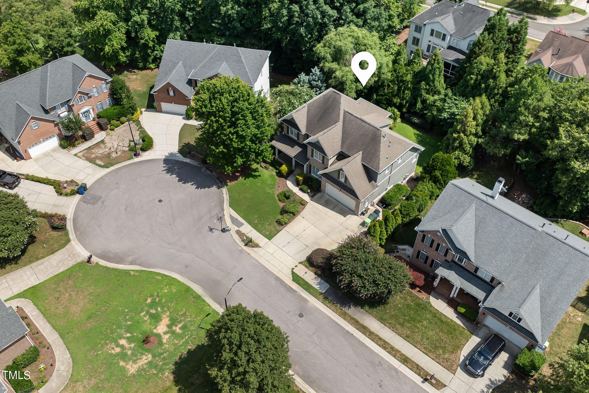 2816 Crystal Oaks Lane