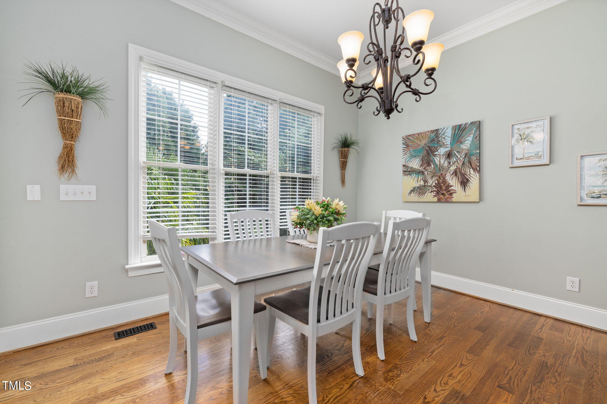 2816 Crystal Oaks Lane