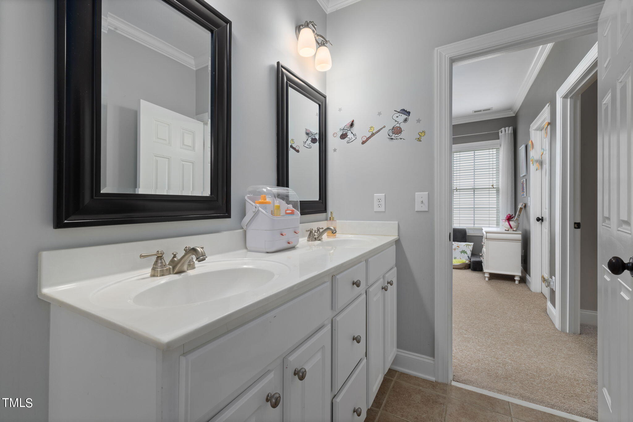 2816 Crystal Oaks Lane