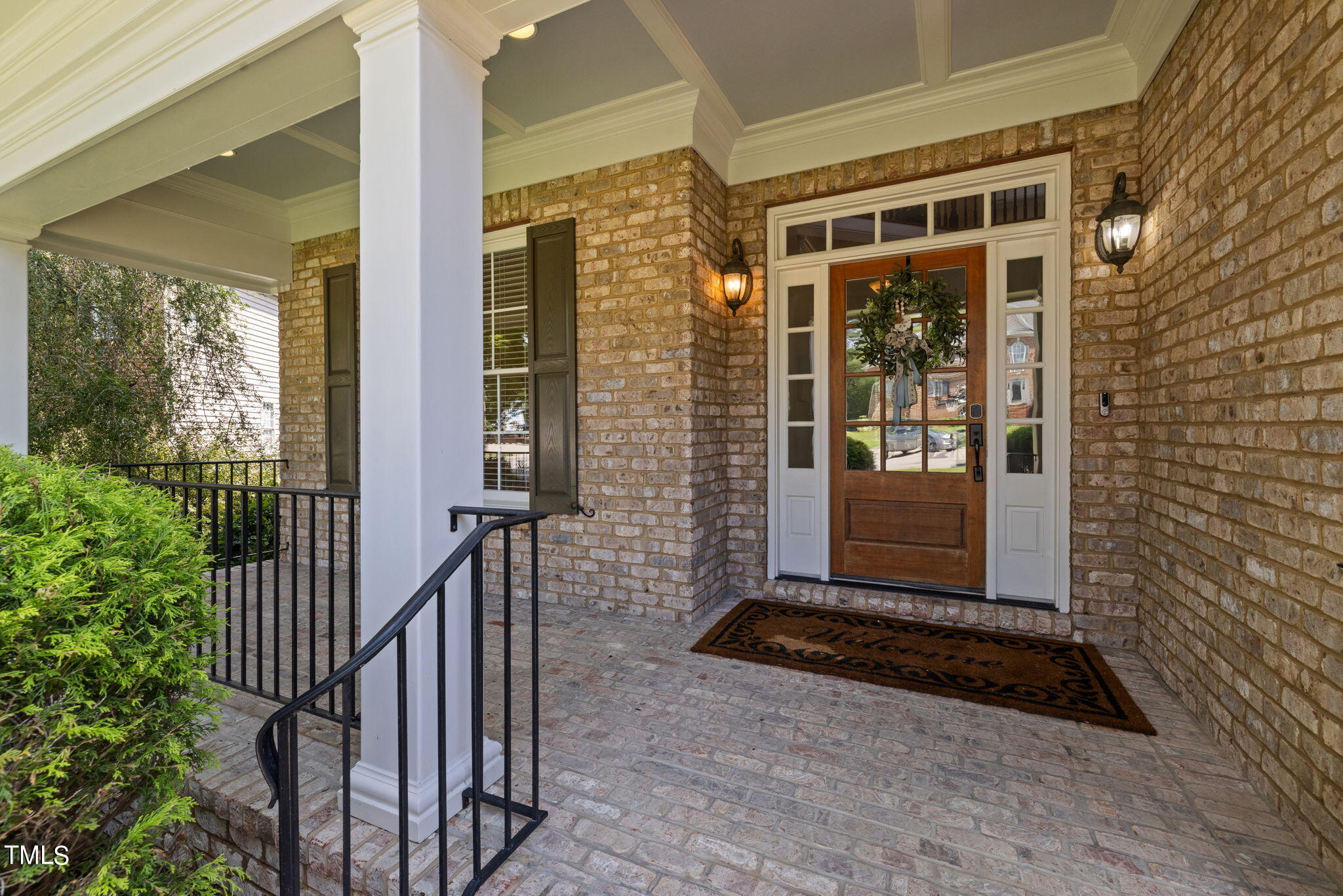 2816 Crystal Oaks Lane