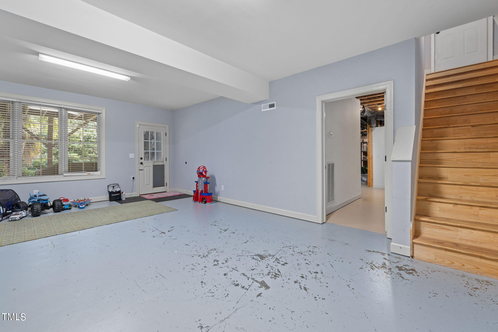 2816 Crystal Oaks Lane