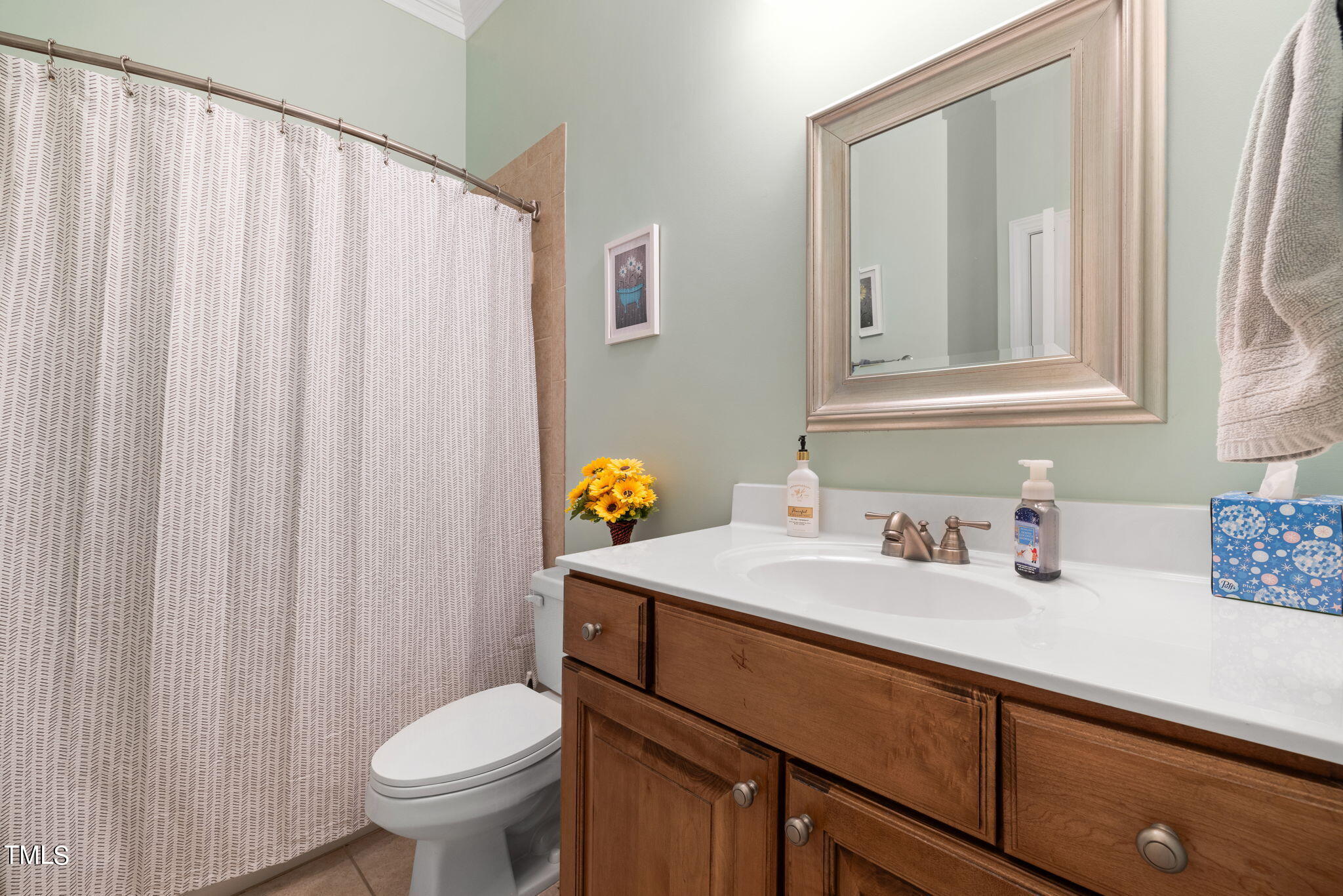 2816 Crystal Oaks Lane