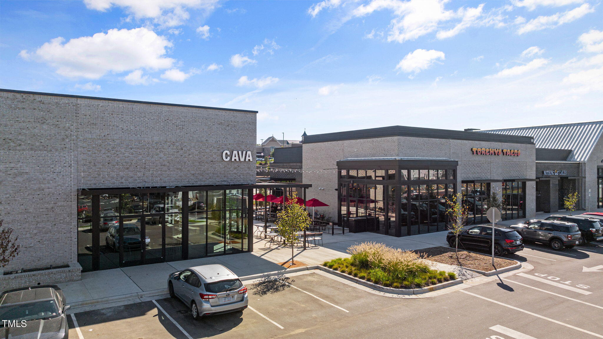 2816 Crystal Oaks Lane