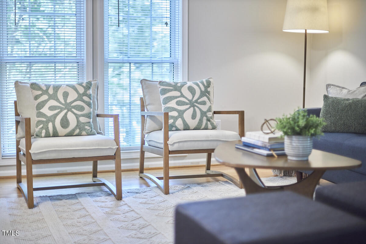 105 W Woodridge Drive