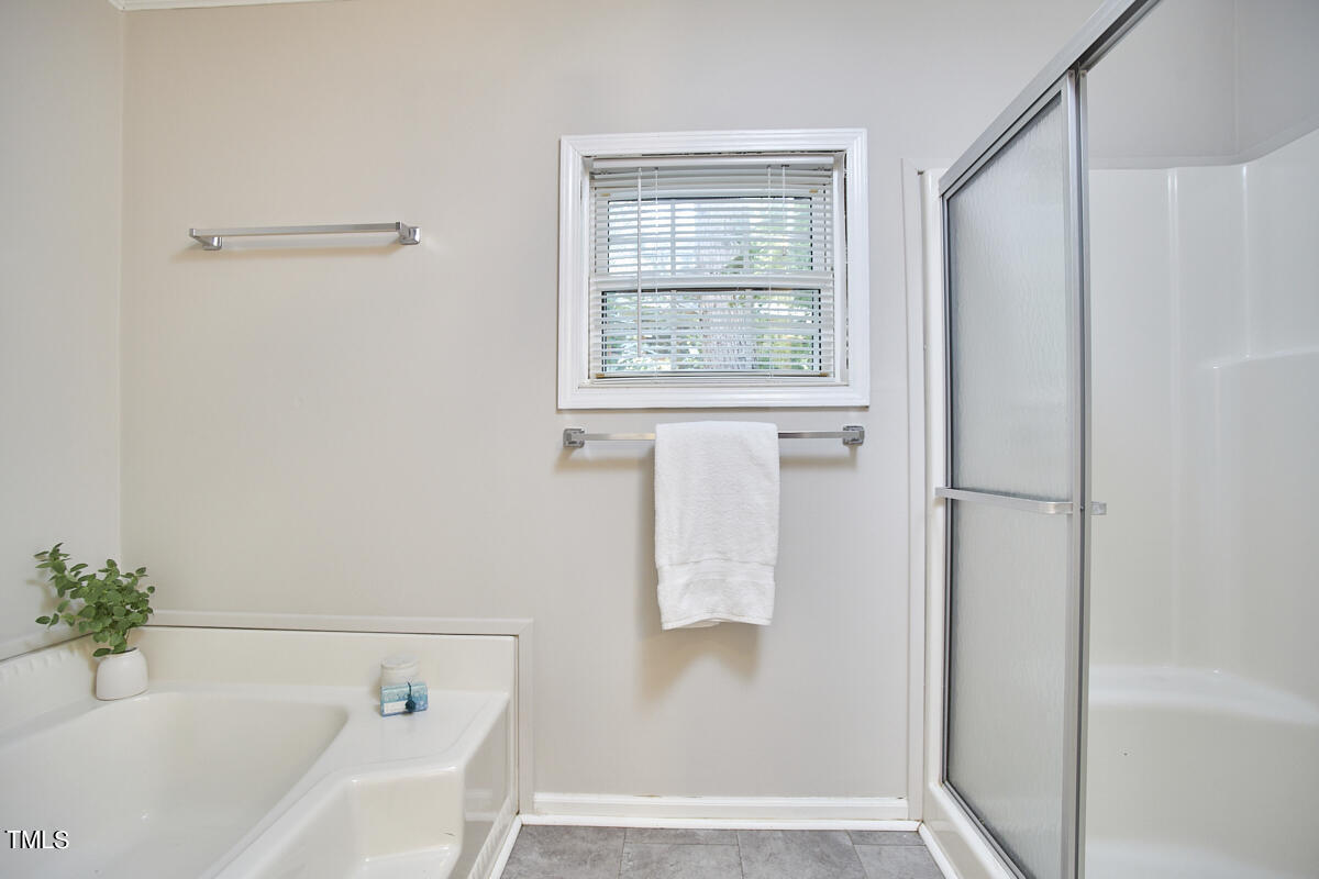 105 W Woodridge Drive