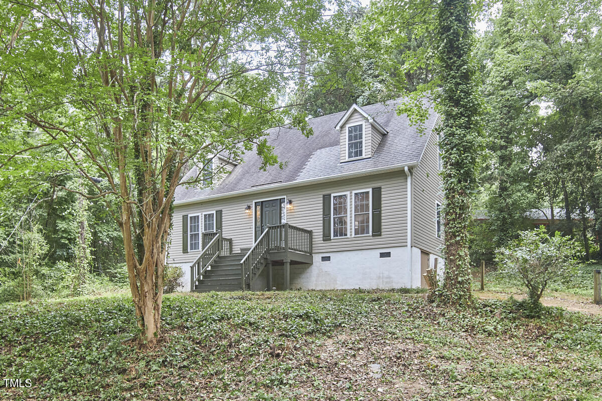 105 W Woodridge Drive