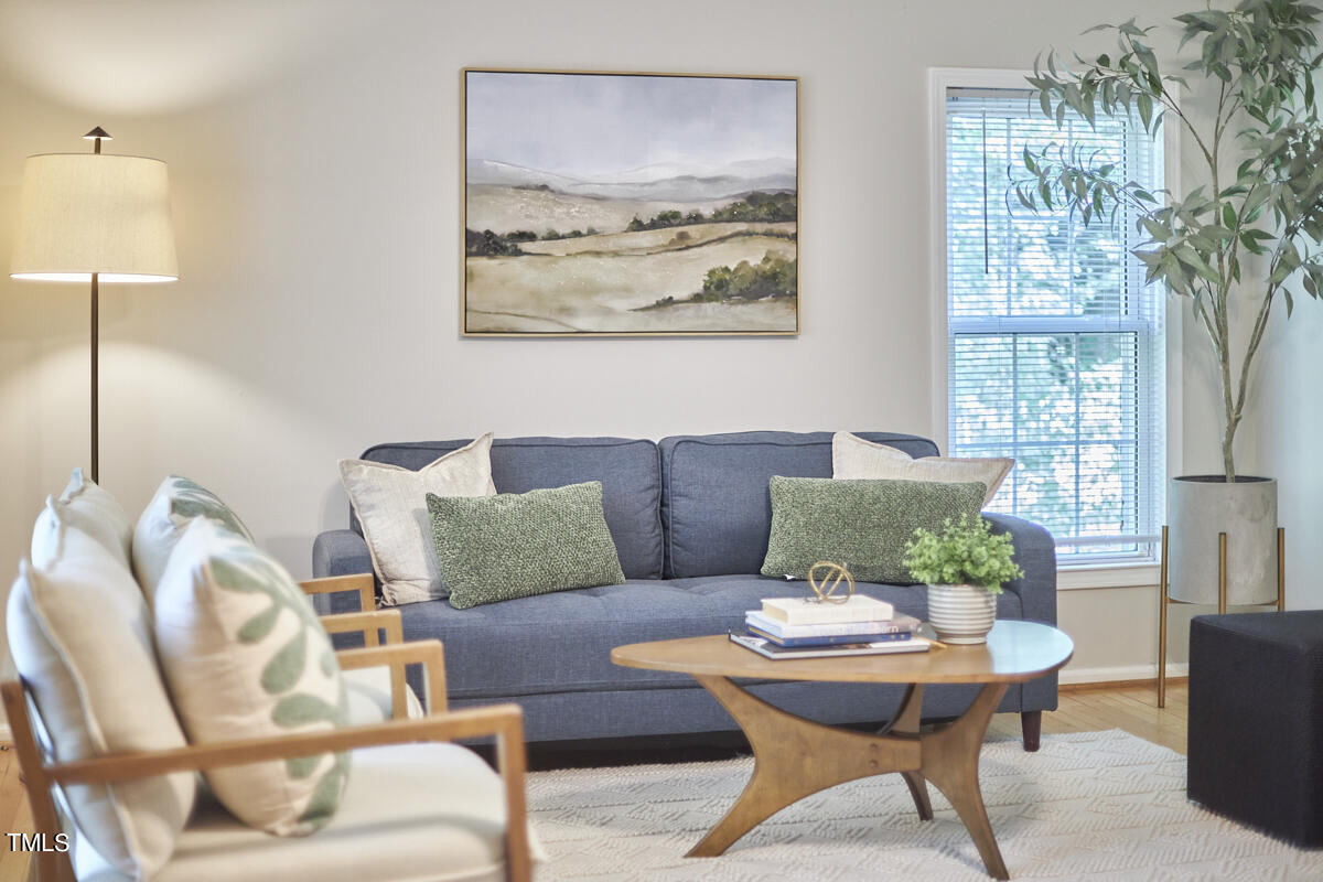 105 W Woodridge Drive