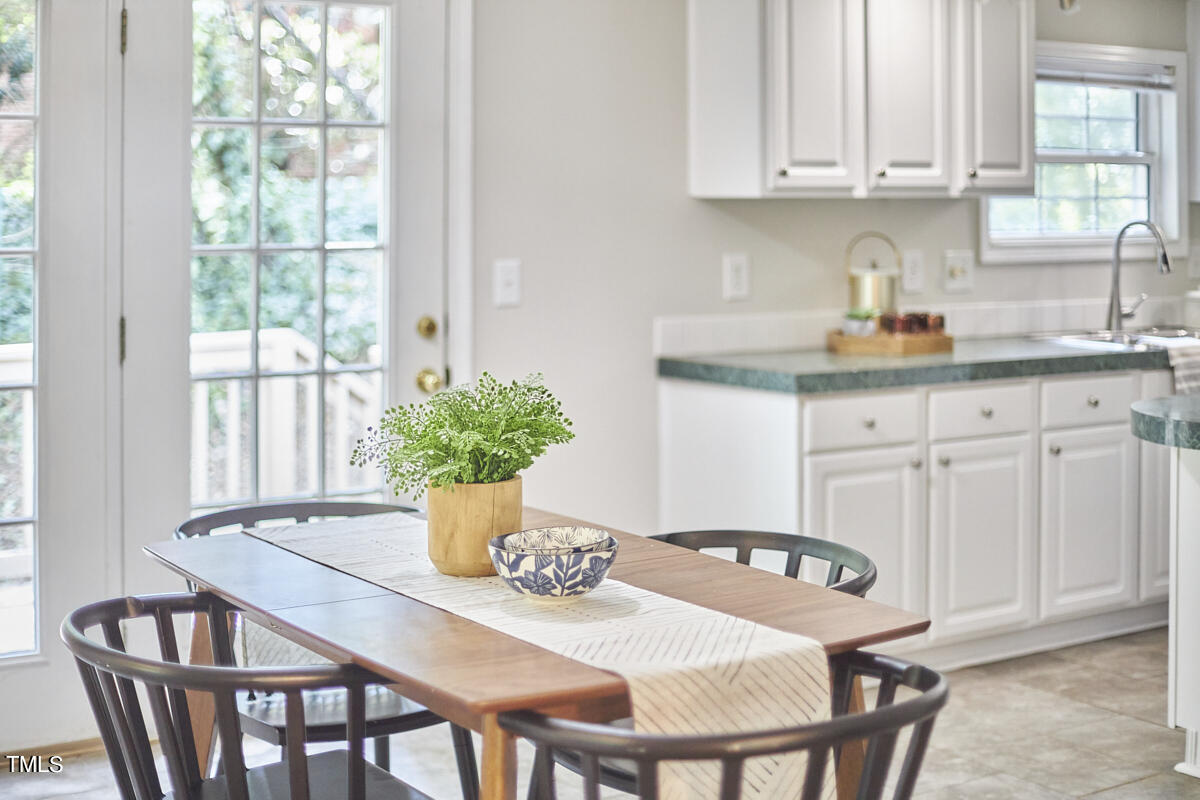 105 W Woodridge Drive