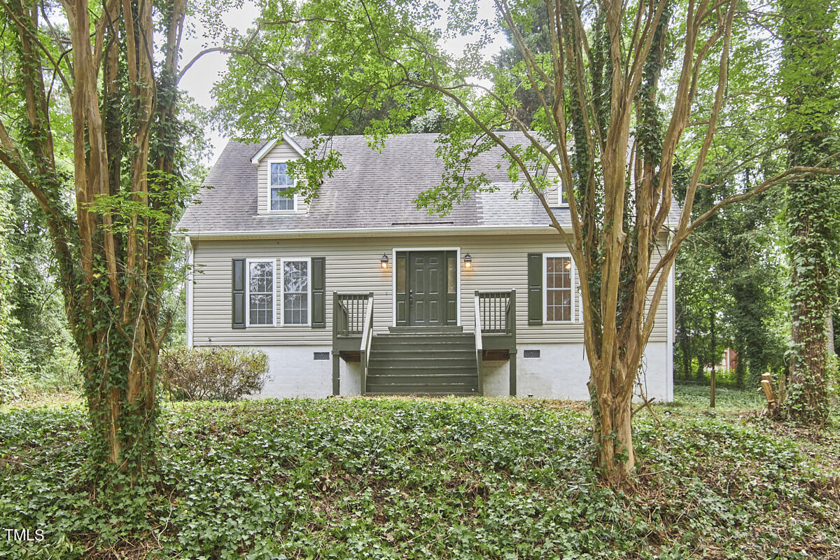 105 W Woodridge Drive