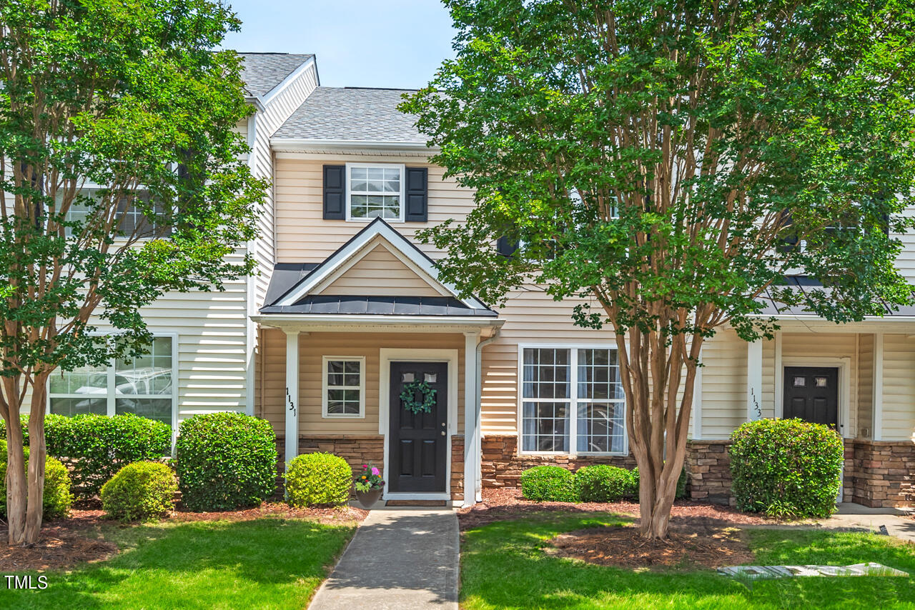 1131 Vermillion Drive