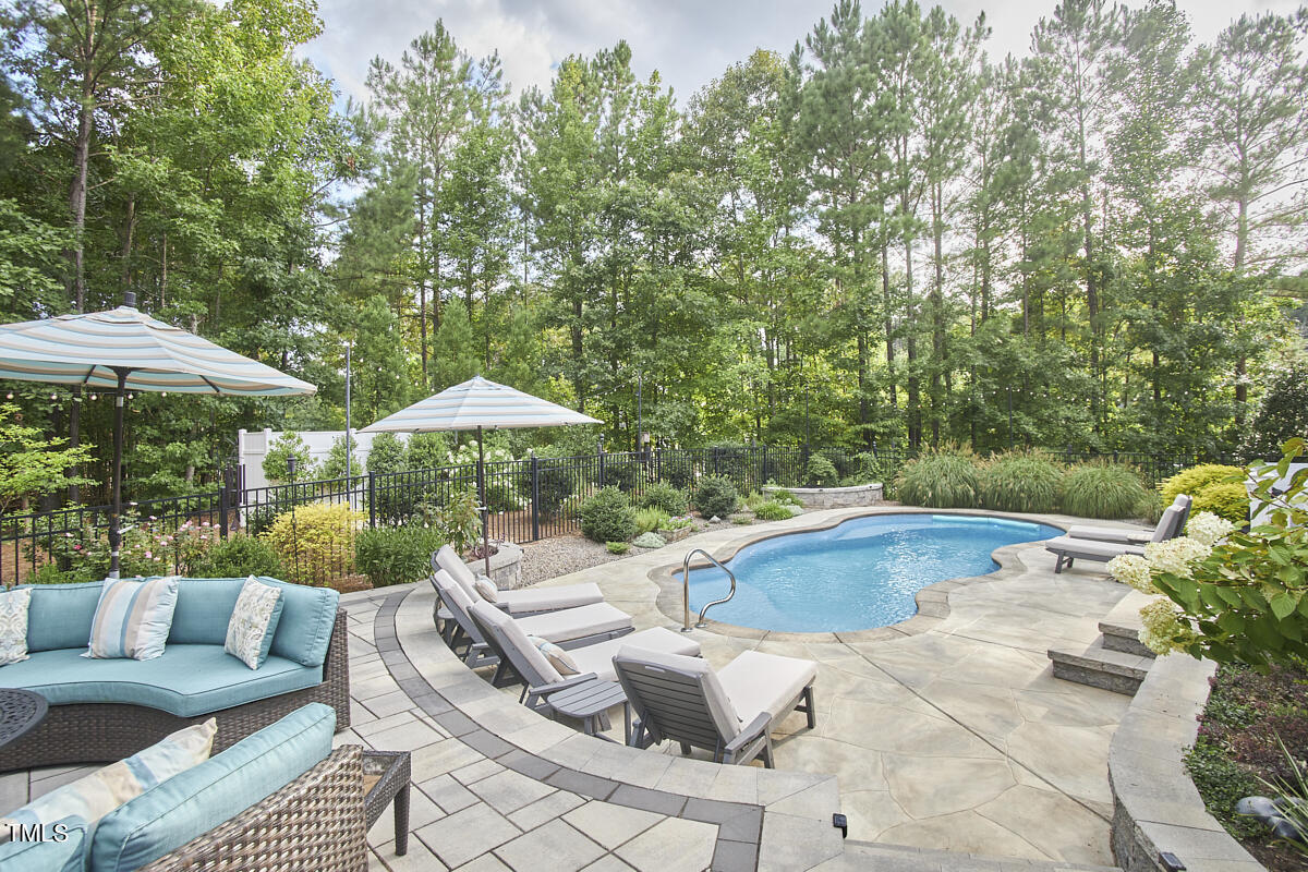 179 Lakes Edge Lane