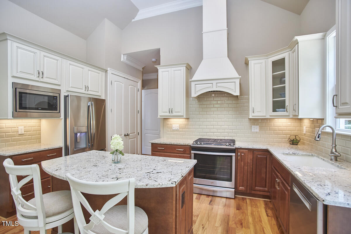 179 Lakes Edge Lane