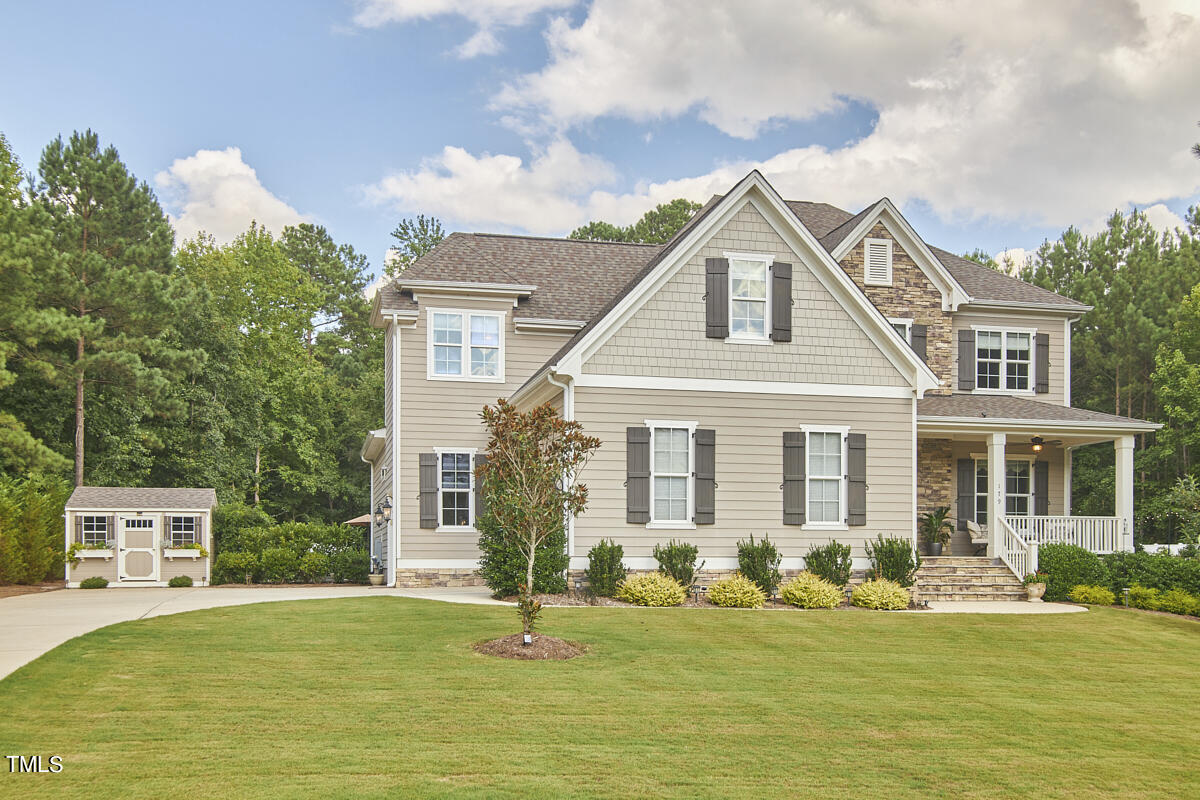 179 Lakes Edge Lane
