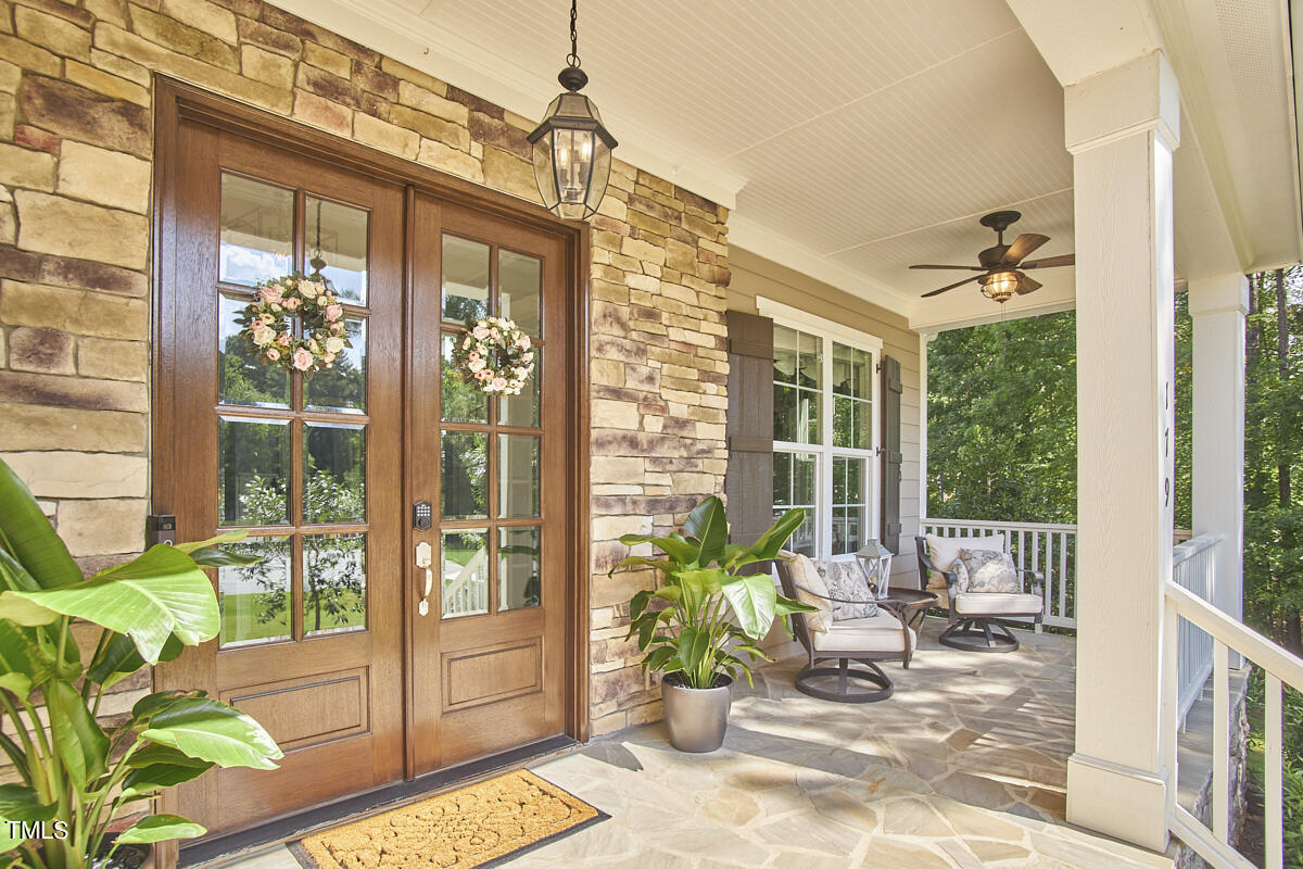 179 Lakes Edge Lane