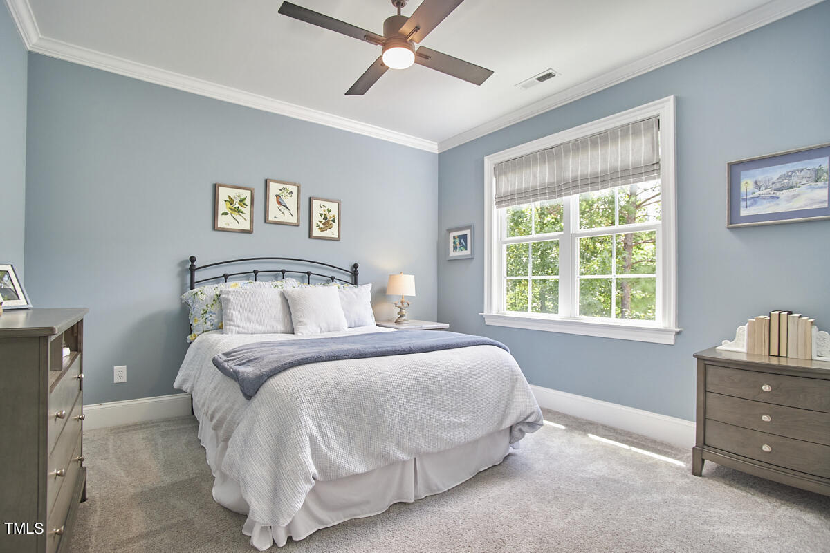 179 Lakes Edge Lane