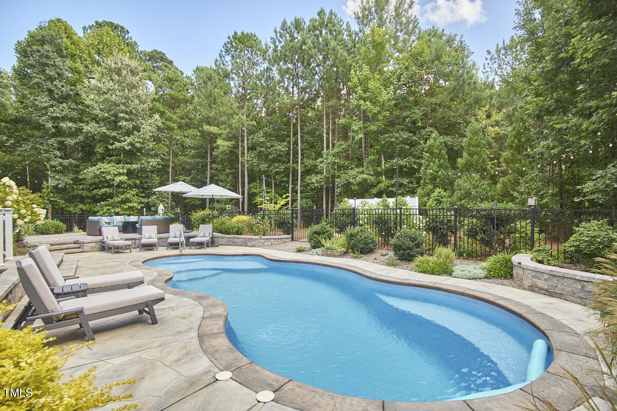 179 Lakes Edge Lane