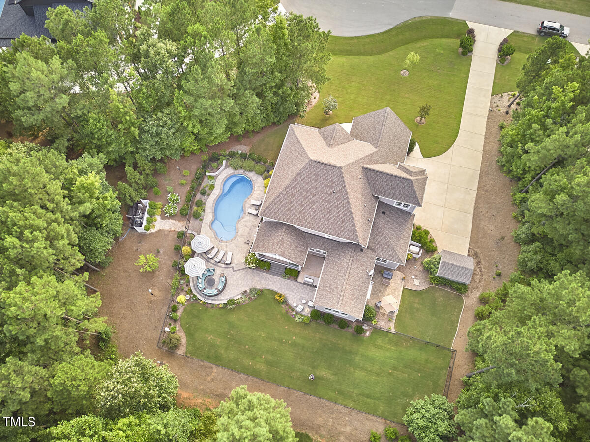 179 Lakes Edge Lane