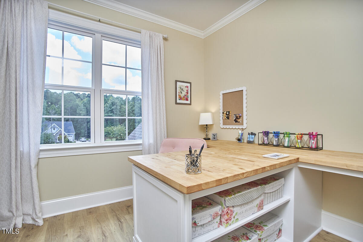 179 Lakes Edge Lane