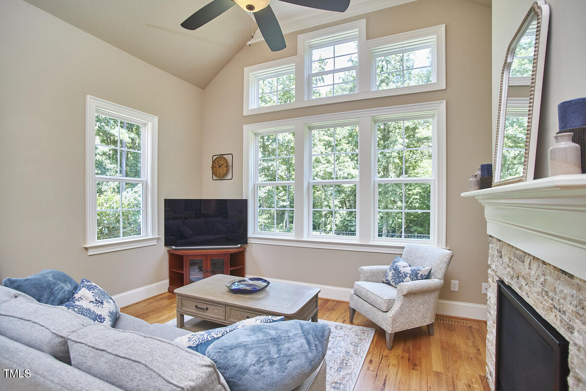 179 Lakes Edge Lane