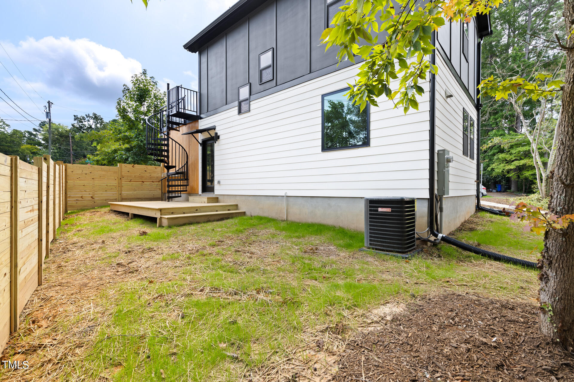 2909 Herring Boulevard