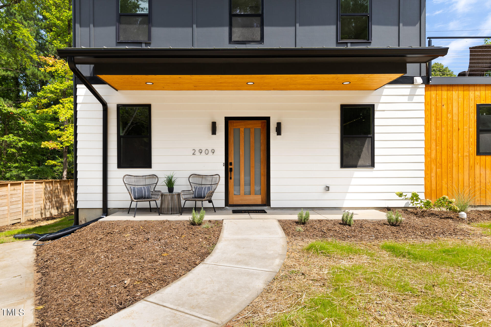 2909 Herring Boulevard