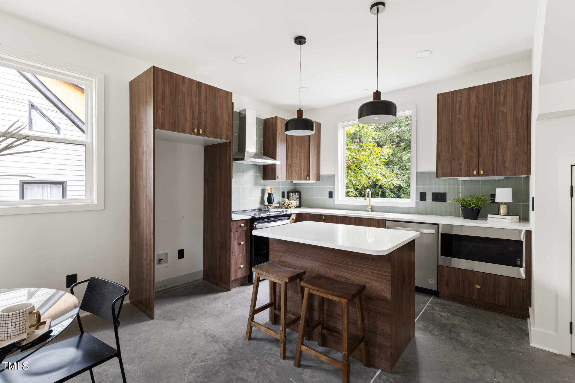 2909 Herring Boulevard