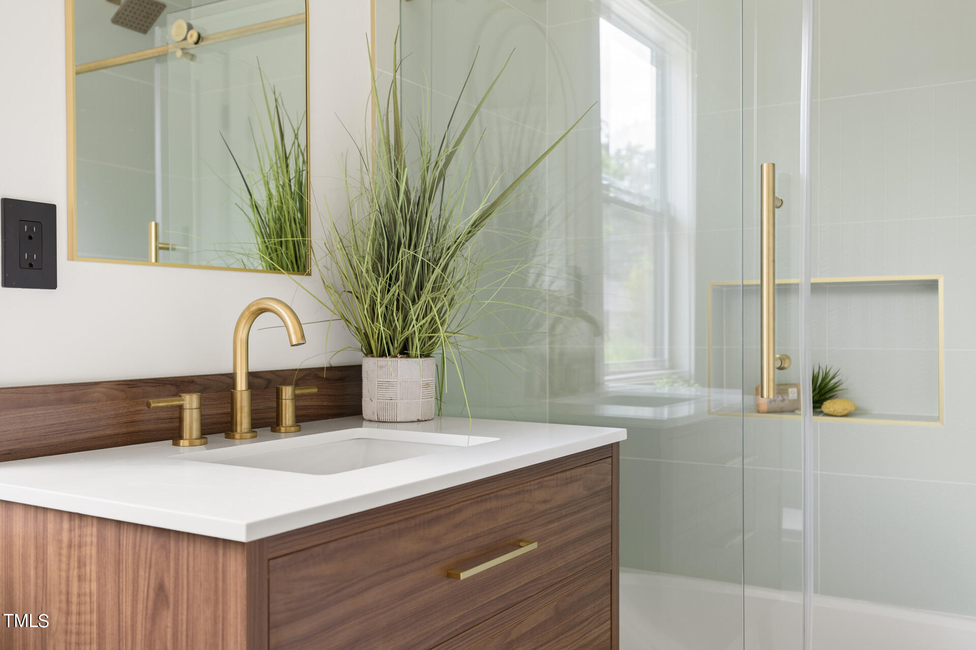 2909 Herring Boulevard