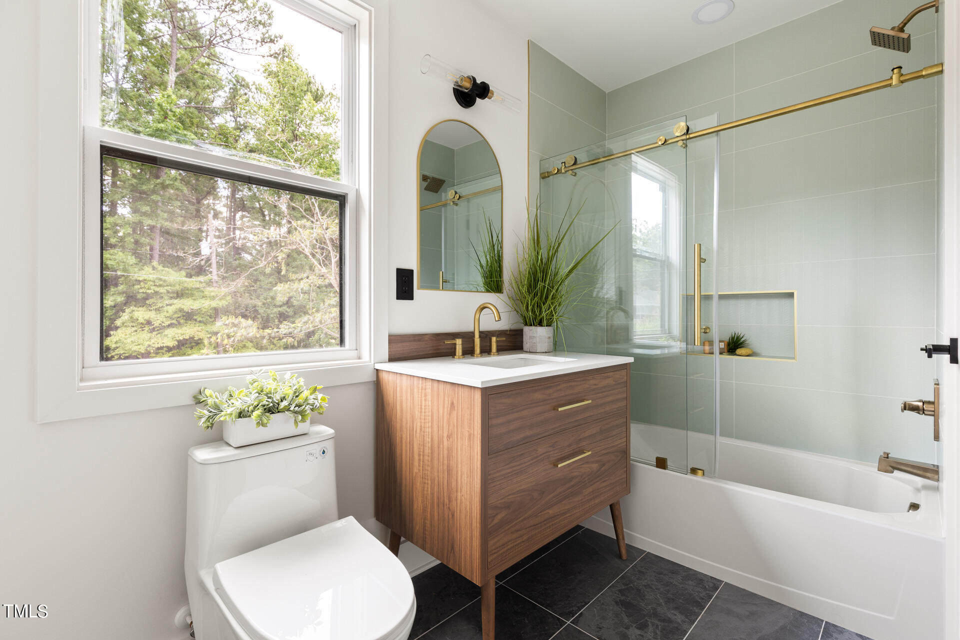 2909 Herring Boulevard