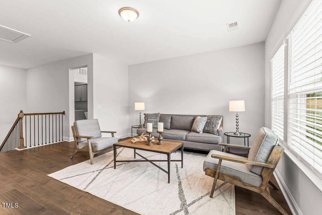 1217 Soaring Silo Way