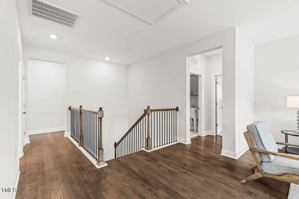 1217 Soaring Silo Way