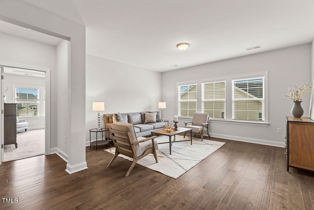 1217 Soaring Silo Way