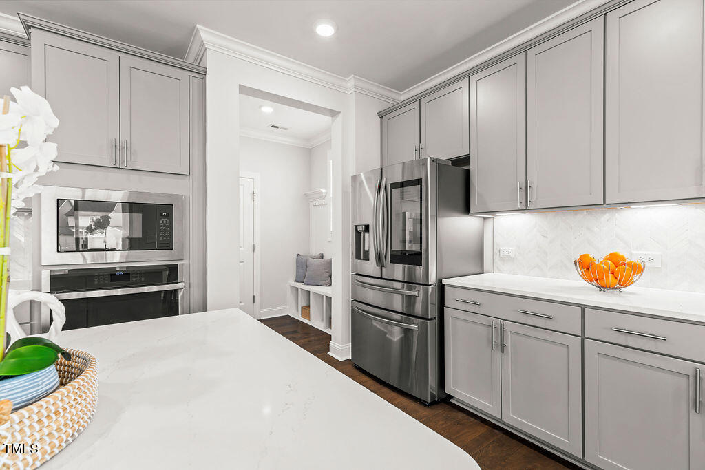 1217 Soaring Silo Way